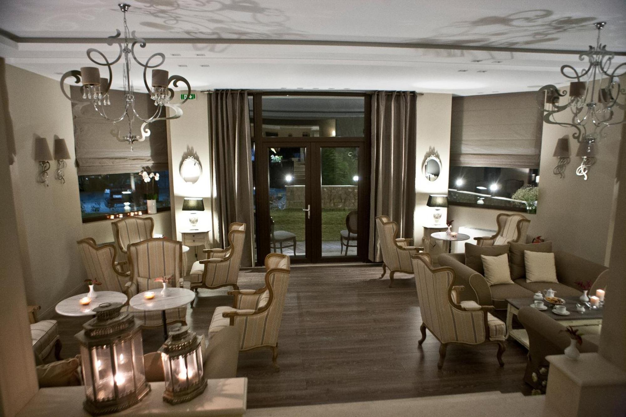 Melies Boutique Hotel กาโต ลูตรากี ภายนอก รูปภาพ